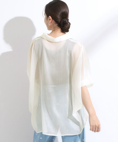 SHOO・LA・RUE / シューラルー シャツ・ブラウス | 大人のシアー感 ラメが華やかな楊柳ポンチョシャツ | 詳細2