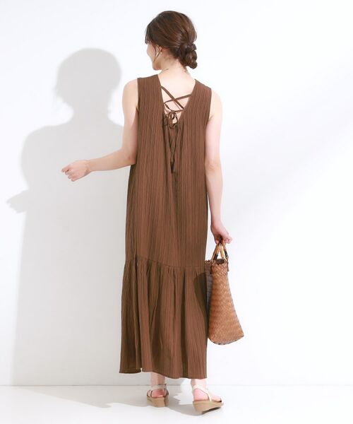 SHOO・LA・RUE / シューラルー ロング・マキシ丈ワンピース | 【S-LL】後ろ姿も抜かりなく 1枚でサマ見え ティアードワンピース | 詳細6