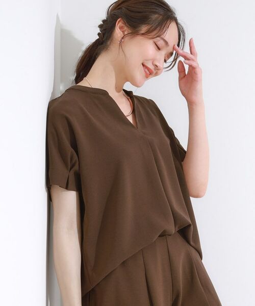 SHOO・LA・RUE / シューラルー シャツ・ブラウス | 【S-LL/セットアップ可/ひんやり】きちんと見えで上品 お袖タック スキッパーブラウス(ブラウン(043))