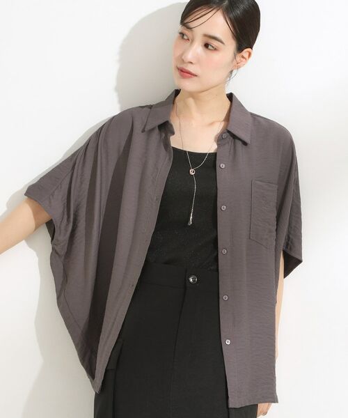 SHOO・LA・RUE / シューラルー シャツ・ブラウス | 【洗える/S-LL/5分袖】季節の変わり目に さらさらドレープシャツ(ブラウン(044))