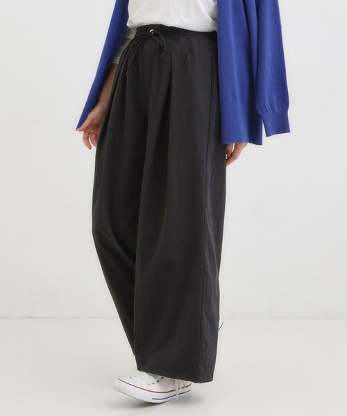 SHOO・LA・RUE / シューラルー パンツ | 【2WAY/S-LL】シルエット変化を楽しめる ドロスト ワイドカーブパンツ | 詳細1
