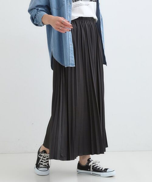 SHOO・LA・RUE / シューラルー ロング・マキシ丈スカート | 【着丈選べる】きれいめにもカジュアルにも レザー調プリーツスカート | 詳細2