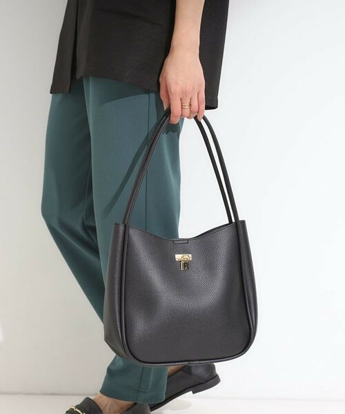 SHOO・LA・RUE / シューラルー トートバッグ | キーモチーフ付きトートバッグ | 詳細1