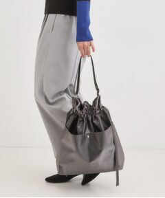 SHOO・LA・RUE / シューラルー ショルダーバッグ | シャイニー生地巾着ショルダーバッグ