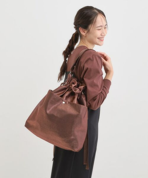 SHOO・LA・RUE / シューラルー ショルダーバッグ | シャイニー生地巾着ショルダーバッグ | 詳細3