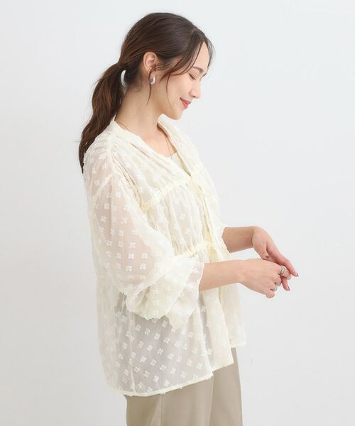 SHOO・LA・RUE / シューラルー シャツ・ブラウス | 華やかにさをプラスする シアードビー シャーリングブラウス | 詳細2