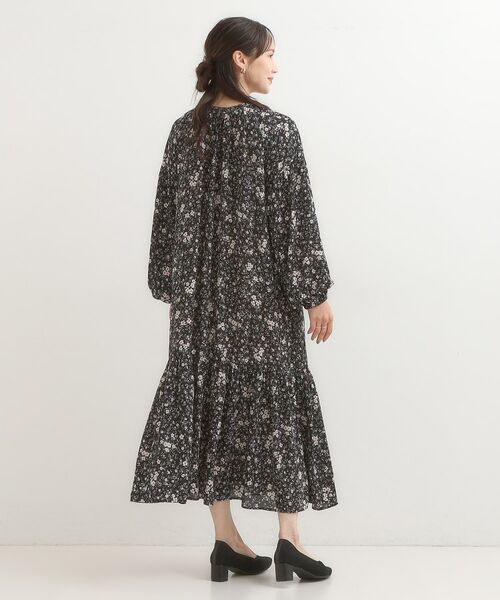 SHOO・LA・RUE / シューラルー ロング・マキシ丈ワンピース | 【前後2WAY】1枚で着映える フラワープリント マキシワンピース | 詳細3