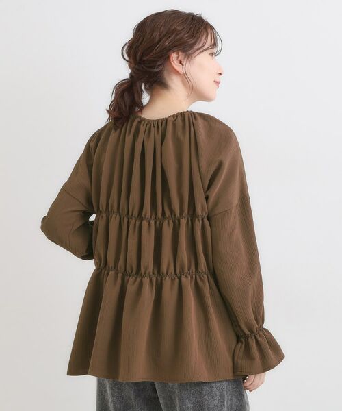 SHOO・LA・RUE / シューラルー シャツ・ブラウス | シャーリングデザインブラウス | 詳細5