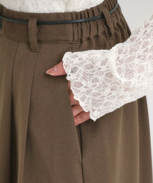 SHOO・LA・RUE / シューラルー ショート・ハーフ・半端丈パンツ | 【S-LL/2点セット】脚のラインを拾いにくい ベルト付きタックスカーチョパンツ | 詳細18