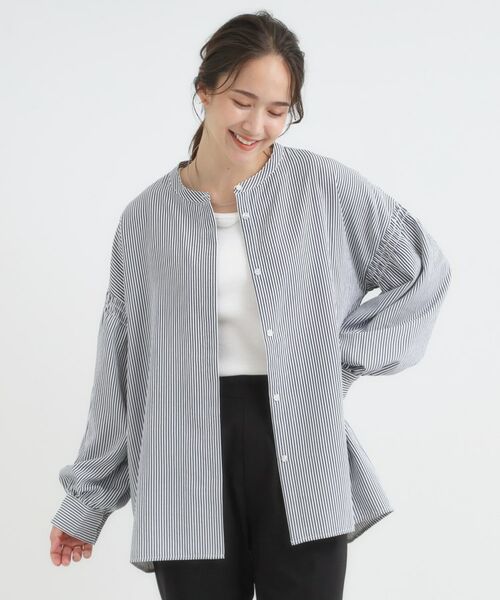 SHOO・LA・RUE / シューラルー シャツ・ブラウス | 【洗濯後シワになりにくい】お袖シャーリングシャツ | 詳細9