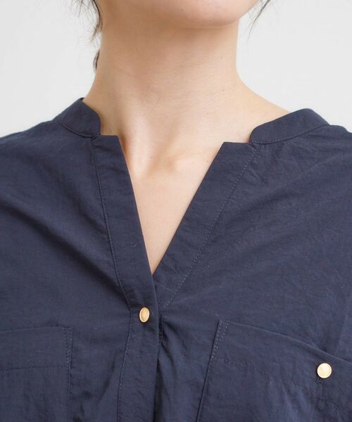 SHOO・LA・RUE / シューラルー シャツ・ブラウス | 【洗える/S-LL】羽織りにもなる ビックポケットVネックシャツ | 詳細16