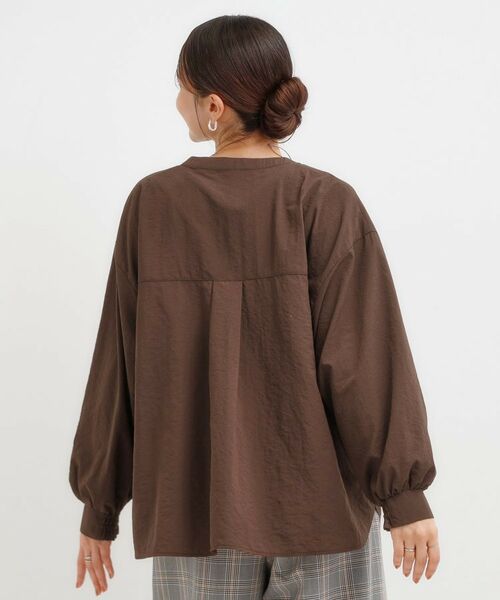 SHOO・LA・RUE / シューラルー シャツ・ブラウス | 【洗える/S-LL】羽織りにもなる ビックポケットVネックシャツ | 詳細2