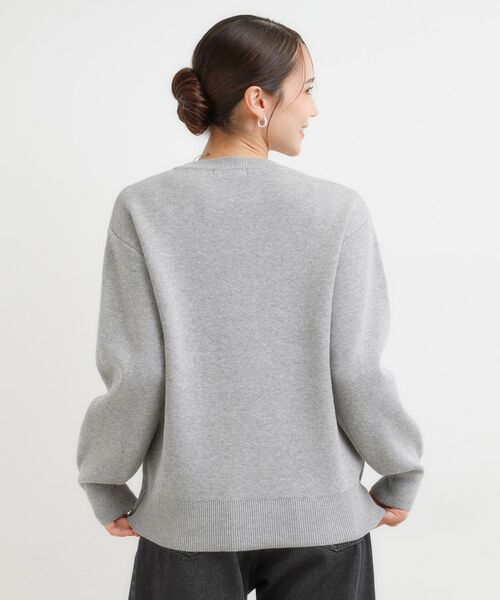 SHOO・LA・RUE / シューラルー ニット・セーター | 【洗濯機可/ちくちくしにくい】大人のための スウェットライク刺繍ロゴニット | 詳細2