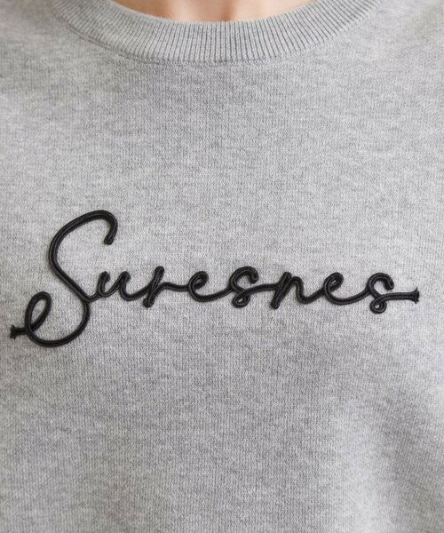 SHOO・LA・RUE / シューラルー ニット・セーター | 【洗濯機可/ちくちくしにくい】大人のための スウェットライク刺繍ロゴニット | 詳細4