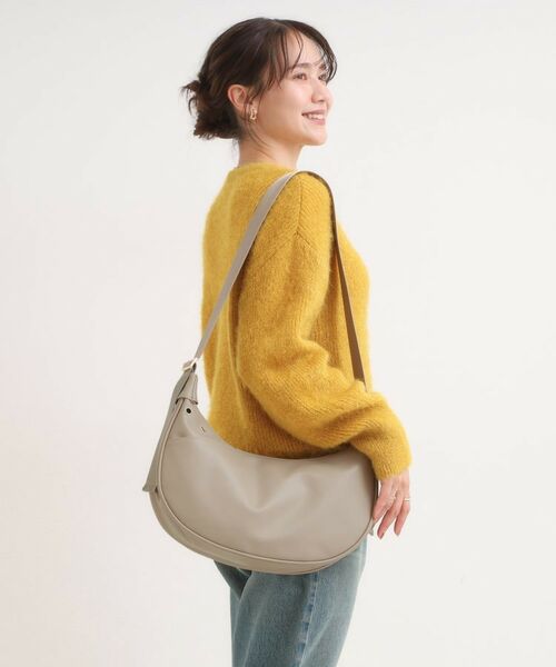 SHOO・LA・RUE / シューラルー ショルダーバッグ | ハトメ使いがアクセント ハーフムーンショルダーバッグ | 詳細3