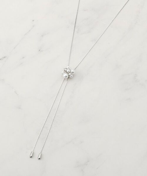SHOO・LA・RUE/シューラルー パール調ループタイネックレス シルバー(006) 00 SHOO・LA・RUE/シューラルー パール調ループタイネックレス シルバー(006) 00