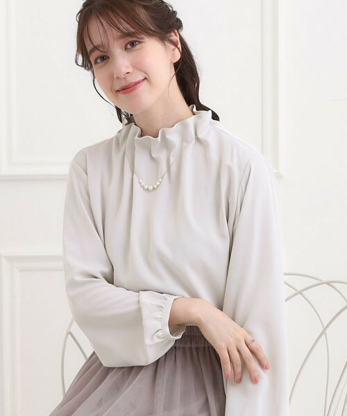 SHOO・LA・RUE/シューラルー 【洗濯機可】着映えする スタンドフリルブラウス ライトベージュ(051) 03(L) SHOO・LA・RUE/シューラルー 【洗濯機可】着映えする スタンドフリルブラウス ライトベージュ(051) 03(L)