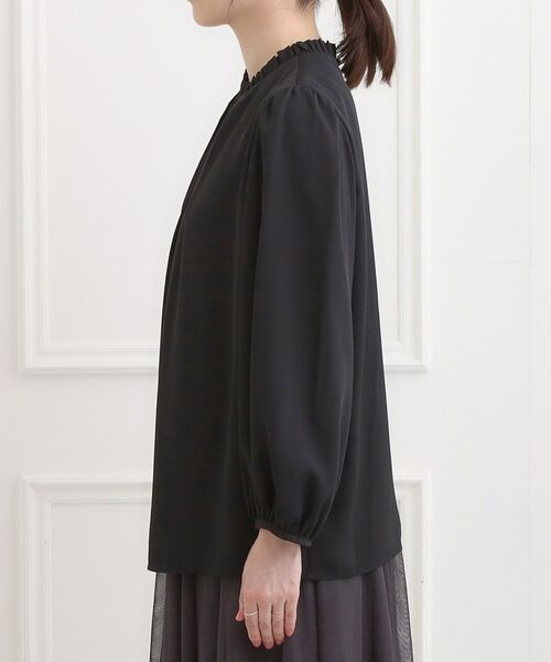 SHOO・LA・RUE / シューラルー シャツ・ブラウス | 【洗濯機可/裏地つき】ミニフリル クルーネックブラウス | 詳細14