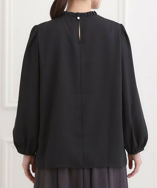 SHOO・LA・RUE / シューラルー シャツ・ブラウス | 【洗濯機可/裏地つき】ミニフリル クルーネックブラウス | 詳細15