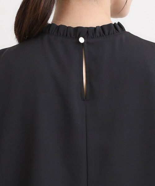 SHOO・LA・RUE / シューラルー シャツ・ブラウス | 【洗濯機可/裏地つき】ミニフリル クルーネックブラウス | 詳細17