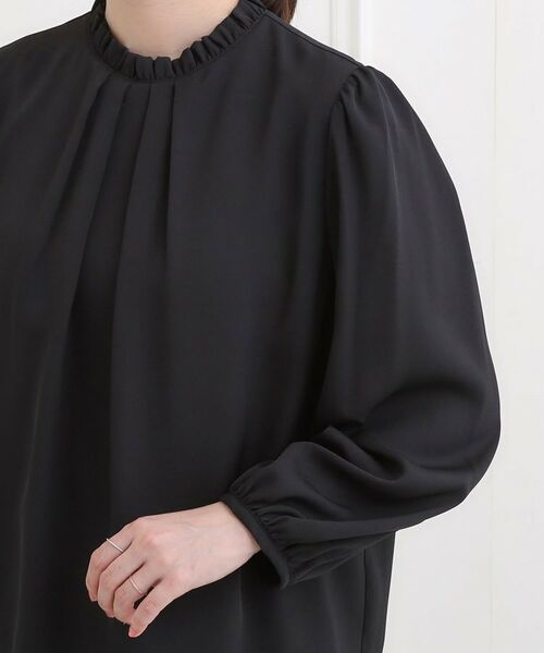 SHOO・LA・RUE / シューラルー シャツ・ブラウス | 【洗濯機可/裏地つき】ミニフリル クルーネックブラウス | 詳細18