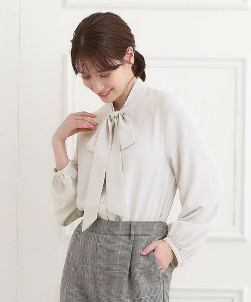 SHOO・LA・RUE / シューラルー シャツ・ブラウス | 【洗濯機可】すっきりバランスにこだわった リボンタイブラウス | 詳細5