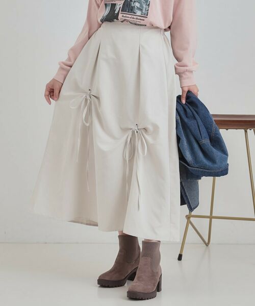 SHOO・LA・RUE/シューラルー リボンタック ピーチ起毛 フレアスカート アイボリー(004) 04(LL) SHOO・LA・RUE/シューラルー リボンタック ピーチ起毛 フレアスカート アイボリー(004) 04(LL)