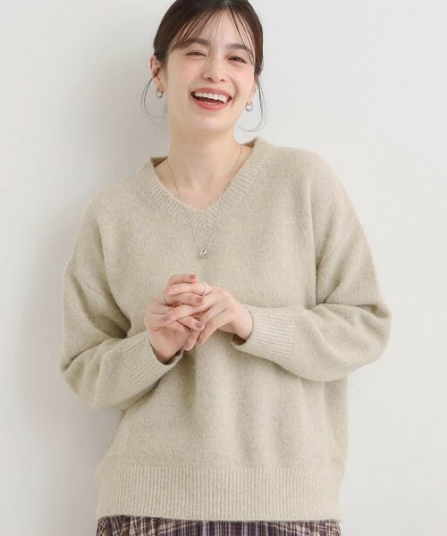 SHOO・LA・RUE / シューラルー ニット・セーター | ふわふわVネックニット(ライトベージュ(051))