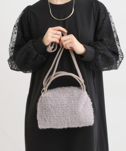 SHOO・LA・RUE / シューラルー ショルダーバッグ | ラメ入り生地ショルダーバッグ(グレージュ(050))