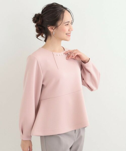 SHOO・LA・RUE / シューラルー カットソー | なめらかタッチダンボール フェイクパール付きペプラムトップス | 詳細10