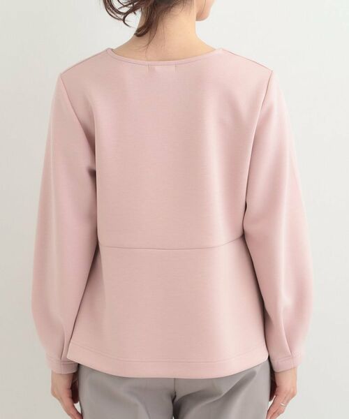 SHOO・LA・RUE / シューラルー カットソー | なめらかタッチダンボール フェイクパール付きペプラムトップス | 詳細15