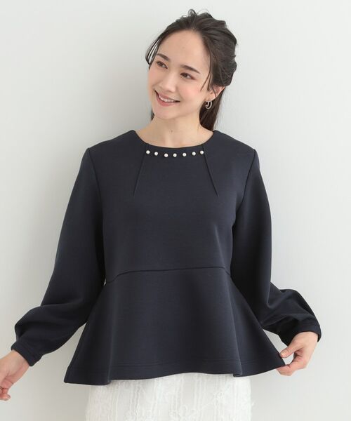 SHOO・LA・RUE / シューラルー カットソー | なめらかタッチダンボール フェイクパール付きペプラムトップス | 詳細5