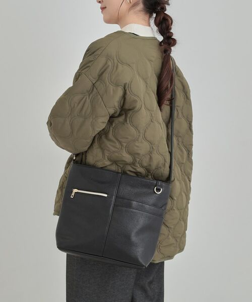 SHOO・LA・RUE / シューラルー ショルダーバッグ | 【8ポケット】フロント切り替えショルダーバッグ | 詳細1