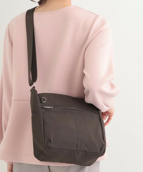 SHOO・LA・RUE / シューラルー ショルダーバッグ | 【撥水】10ポケットショルダーバッグ（モカブラウン(042)）