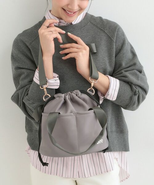 SHOO・LA・RUE / シューラルー ショルダーバッグ | 【Lee別注／撥水】巾着ショルダーバッグ | 詳細1