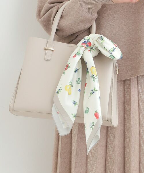 SHOO・LA・RUE / シューラルー バンダナ・スカーフ | 大判プリントスカーフ（88×88cm） | 詳細3