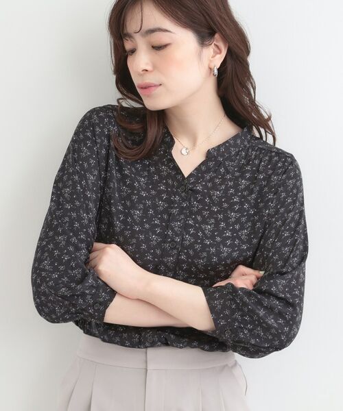 SHOO・LA・RUE / シューラルー シャツ・ブラウス | 前あきサテンブラウス（ブラック(719)）