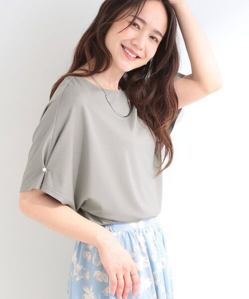 SHOO・LA・RUE / シューラルー カットソー | 【多機能】ドルマンフェイクパール付きトップス（グレー(012)）