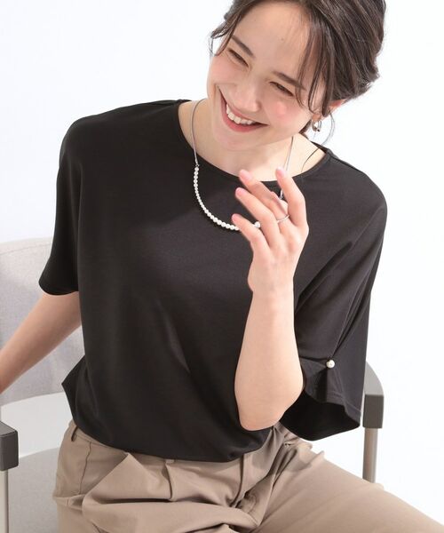SHOO・LA・RUE / シューラルー カットソー | 【多機能】ドルマンフェイクパール付きトップス（ブラック(019)）