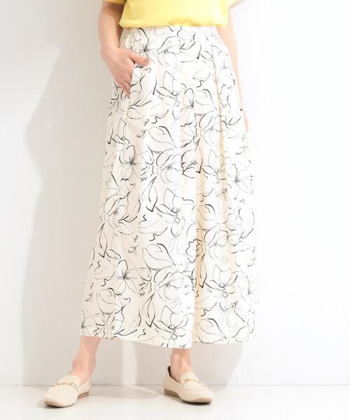 SHOO・LA・RUE / シューラルー ショート・ハーフ・半端丈パンツ | 【S-LL/脚のラインを拾いにくい】大人上品な花柄でコーデが彩る アソートプリントスカーチョ | 詳細1