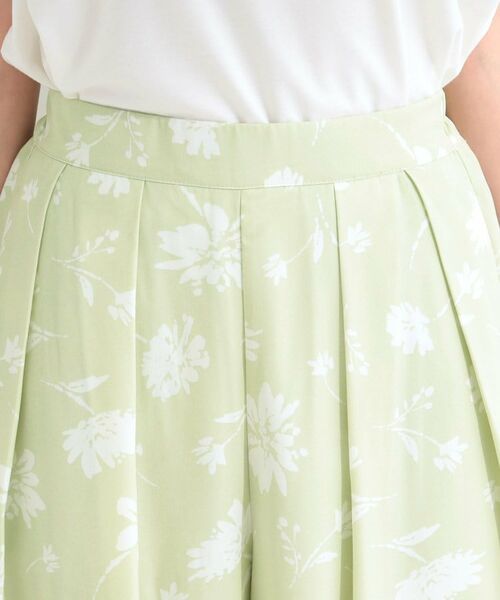 SHOO・LA・RUE / シューラルー ショート・ハーフ・半端丈パンツ | 【S-LL/脚のラインを拾いにくい】大人上品な花柄でコーデが彩る アソートプリントスカーチョ | 詳細20