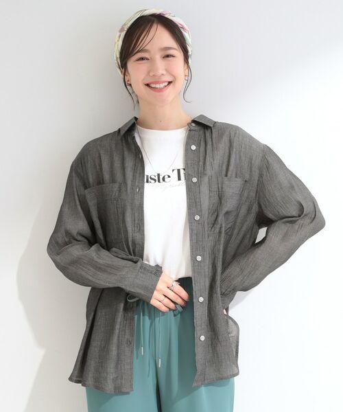 SHOO・LA・RUE / シューラルー シャツ・ブラウス | 【UV/体型カバー/S-LL】お袖ゴム 柔らかシアーデニムシャツ | 詳細1