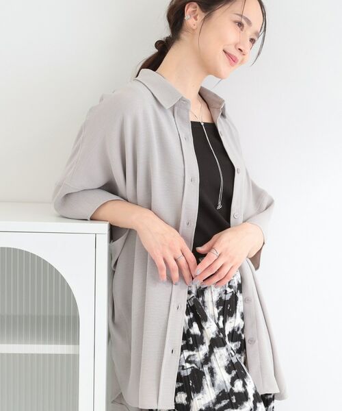 SHOO・LA・RUE / シューラルー シャツ・ブラウス | 【イジケア】ポンチョ風ゆったりシャツ（グレー(012)）