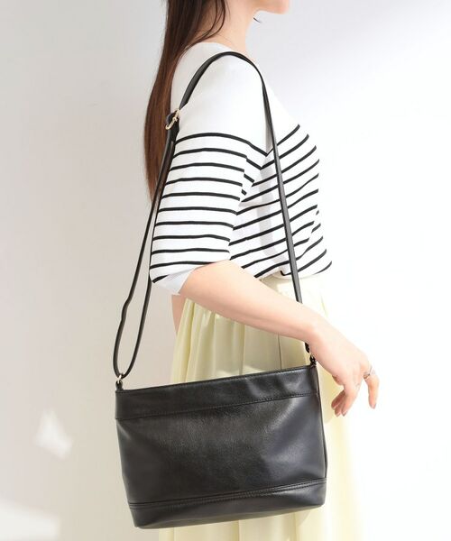 SHOO・LA・RUE / シューラルー ショルダーバッグ | ヨコナガポケットショルダーバッグ | 詳細1