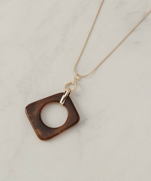 SHOO・LA・RUE / シューラルー ネックレス・ペンダント・チョーカー | 樹脂スクエアスネークネックレス（ブラウン(043)）