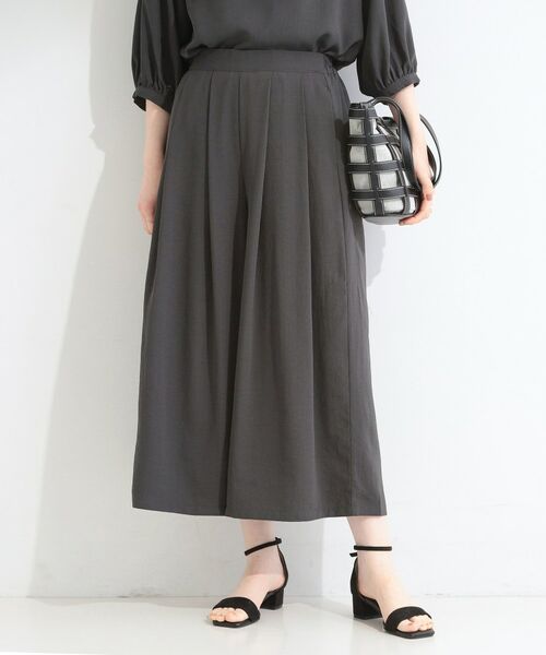 SHOO・LA・RUE / シューラルー ショート・ハーフ・半端丈パンツ | 【セットアップ可】麻調タックスカーチョパンツ（チャコールグレー(014)）