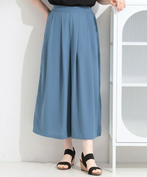 SHOO・LA・RUE / シューラルー ショート・ハーフ・半端丈パンツ | 【セットアップ可】麻調タックスカーチョパンツ（ブルー(092)）