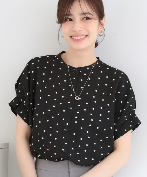 SHOO・LA・RUE / シューラルー シャツ・ブラウス | 【洗濯機可／洗濯後しわになりにくい】ドット柄袖タックブラウス（ブラック(119)）