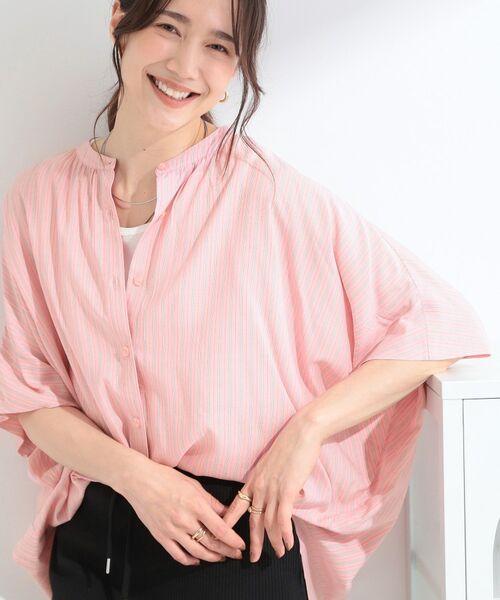 SHOO・LA・RUE / シューラルー シャツ・ブラウス | 【ひんやり/洗濯機可/体型カバー】二の腕隠れる ゆるっと 衿ギャザー レーヨンブラウス(ピンク(371))