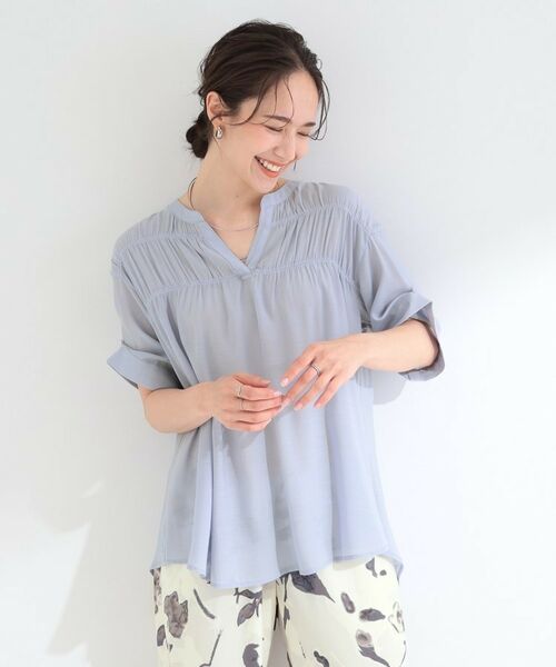SHOO・LA・RUE / シューラルー シャツ・ブラウス | 【ひんやり/UV/2WAYスリーブ】インせず着られる シャーリングスキッパーブラウス | 詳細17